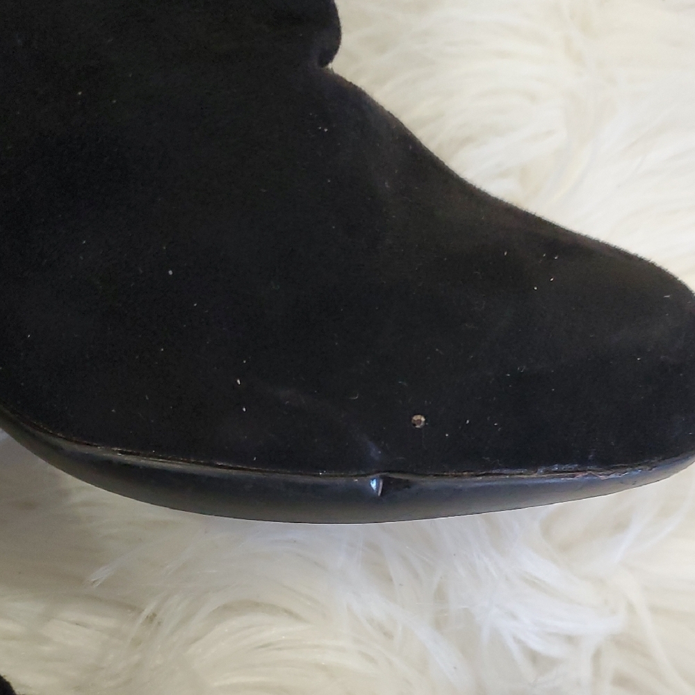 Kelly & Katie Black Suede Heeled Boots - Picture 5 of 16